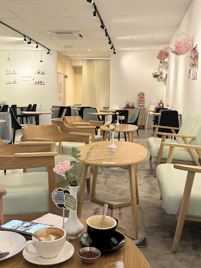 V2A Cafe, Puchong